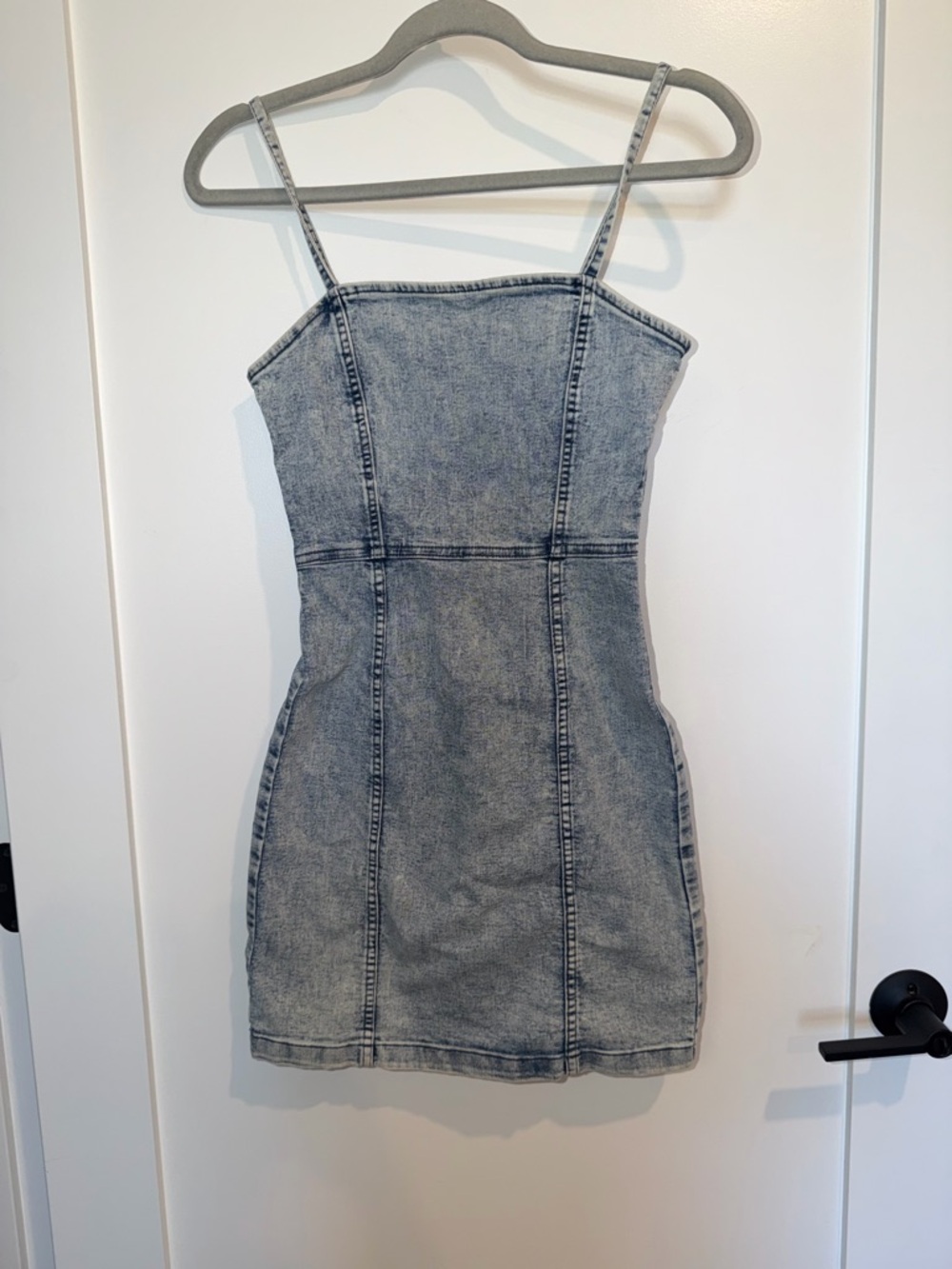 H&M Divided Jean Acid Wash Mini Dress size 2 small like new!